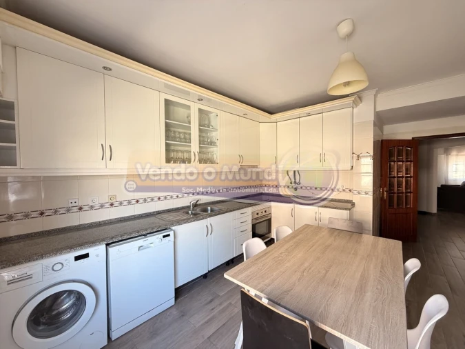 Apartamento T3 para Venda em Samora Correia Foto 2