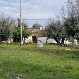 Quinta T2 para Venda em Urra