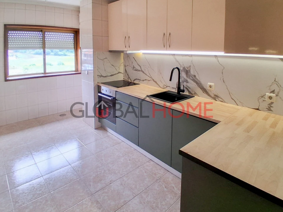 Apartamento T3 para Venda em Rio Tinto Foto 1