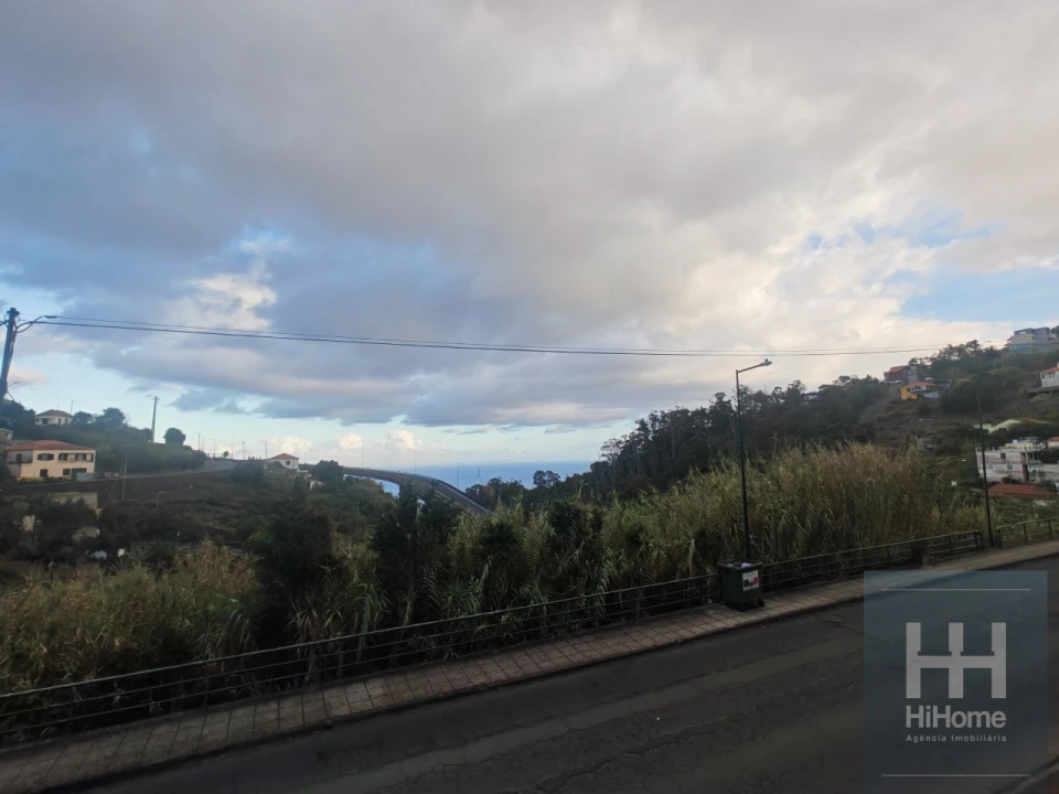 Terreno para Venda em Caniço Foto 30