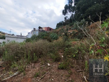 Terreno para Venda em Caniço