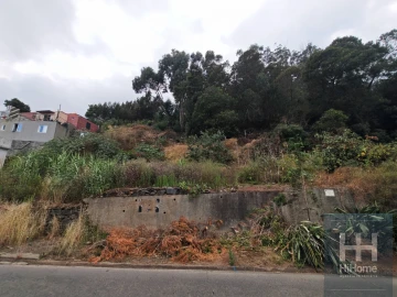 Terreno para Venda em Caniço