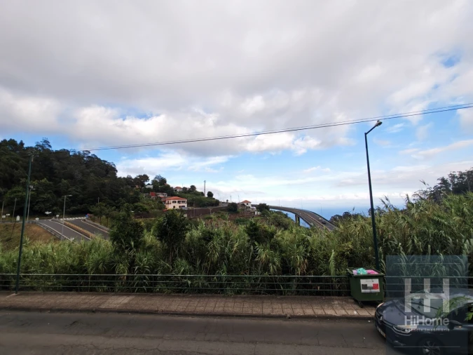 Terreno para Venda em Caniço Foto 13