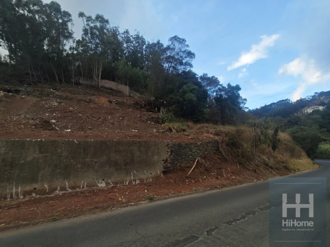 Terreno para Venda em Caniço Foto 32