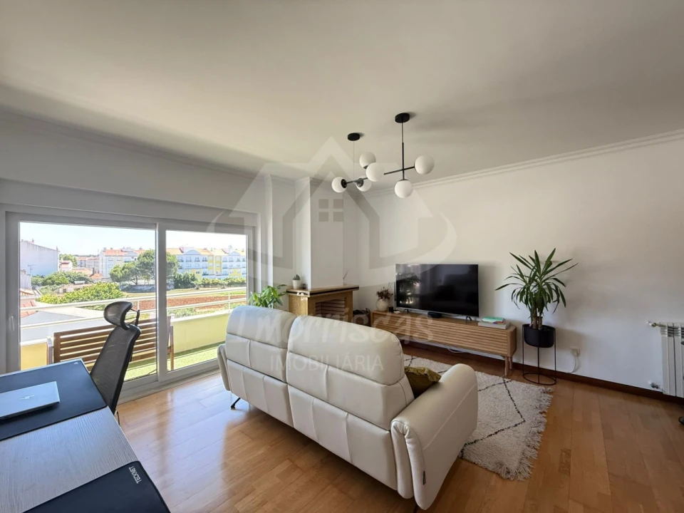 Apartamento T2 para Venda em Vialonga Foto 2