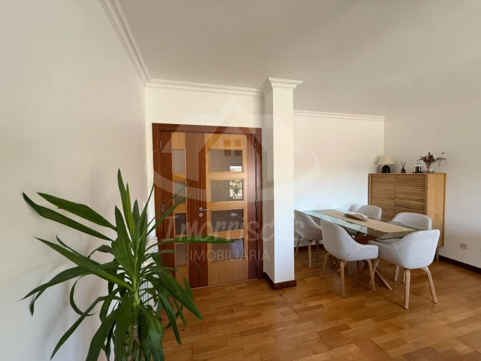 Apartamento T2 para Venda em Vialonga Foto 4