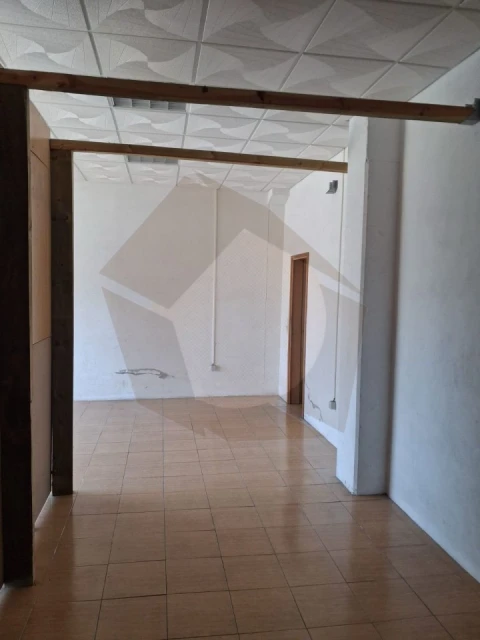 Armazém para Venda em Touguinha e Touguinhó