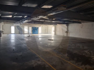 Armazém para Arrendamento em Touguinha e Touguinhó