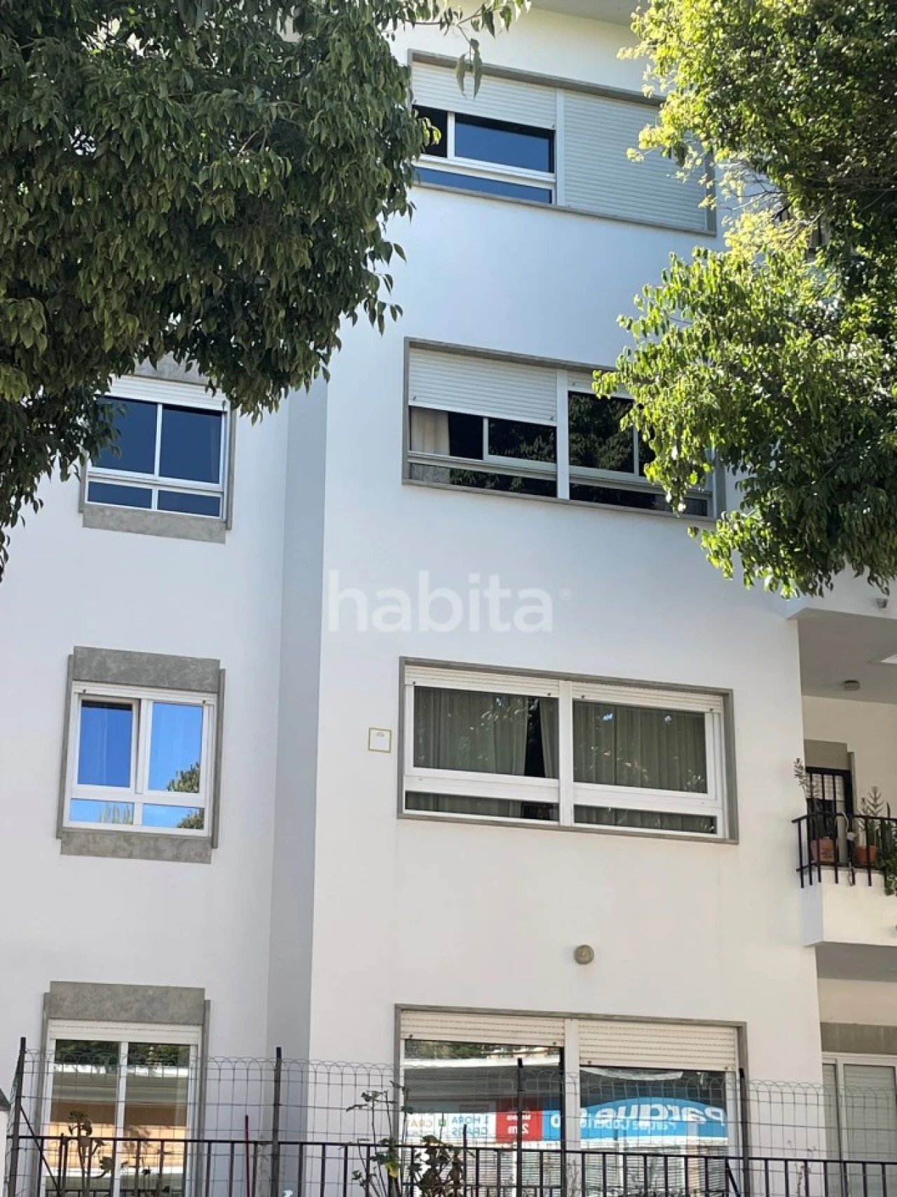 Apartamento T4 para Venda em Carcavelos e Parede Foto 15