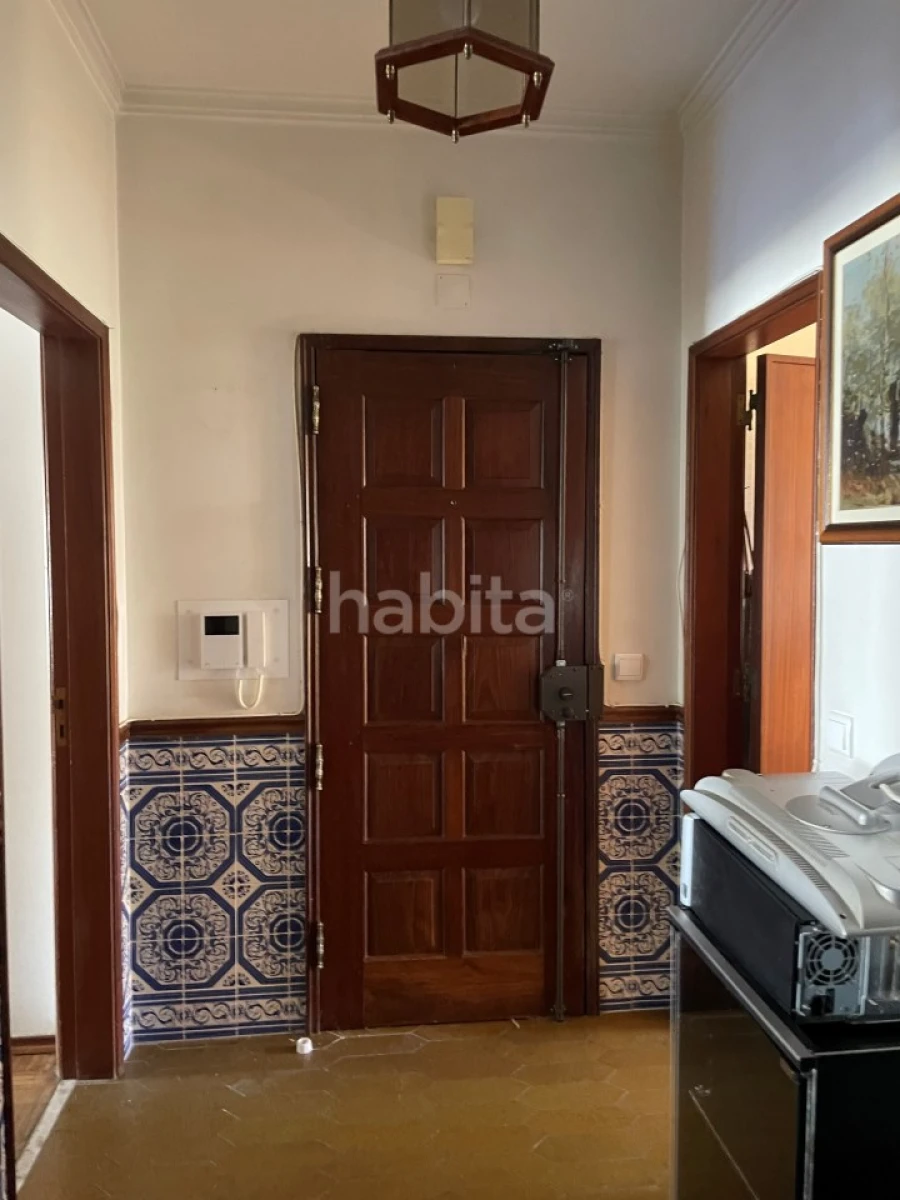 Apartamento T4 para Venda em Carcavelos e Parede Foto 7