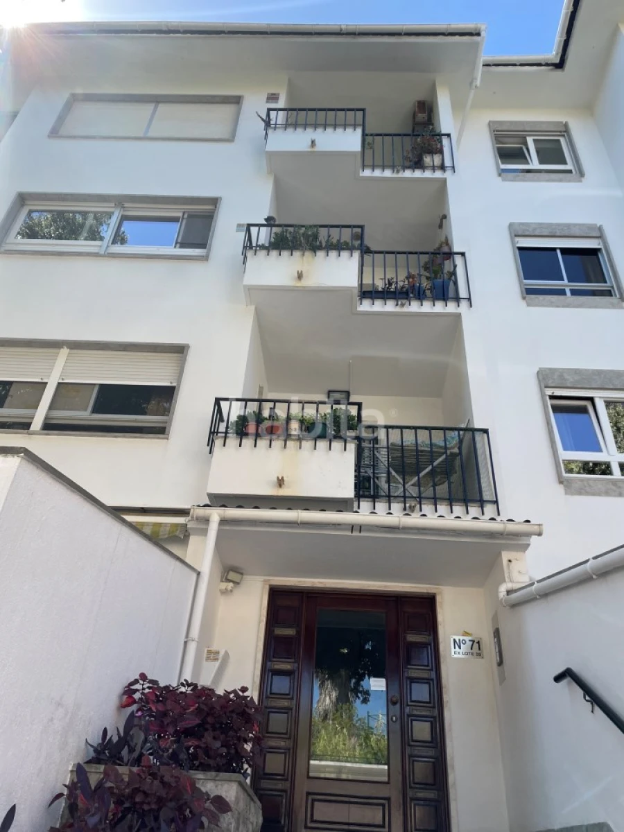 Apartamento T4 para Venda em Carcavelos e Parede Foto 4