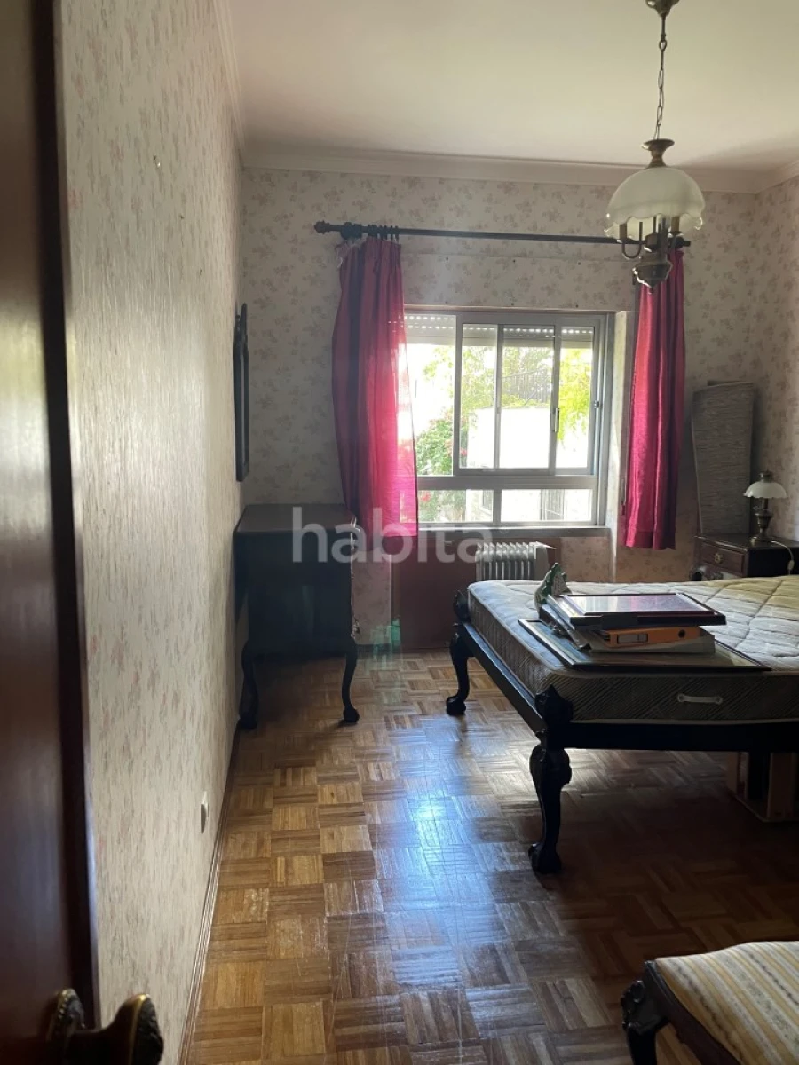 Apartamento T4 para Venda em Carcavelos e Parede Foto 22