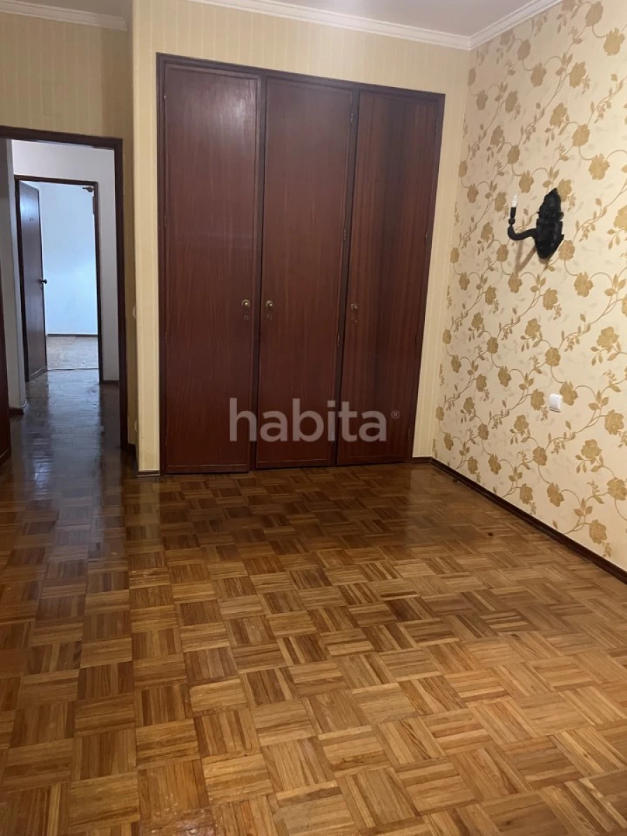 Apartamento T4 para Venda em Carcavelos e Parede Foto 17