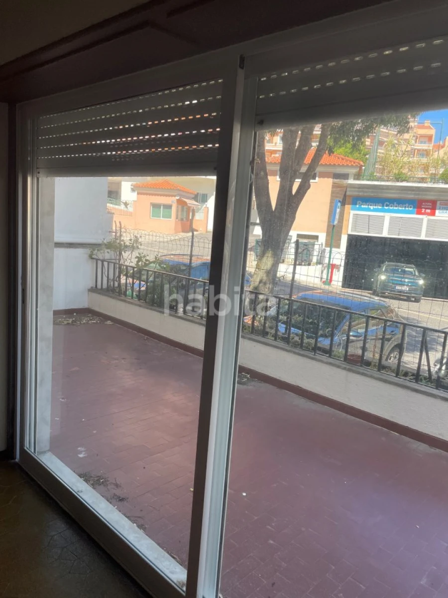 Apartamento T4 para Venda em Carcavelos e Parede Foto 30