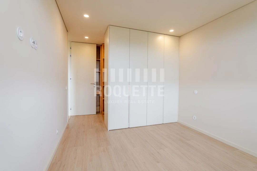 Apartamento T3 para Venda em Aldoar, Foz do Douro e Nevogilde Foto 12
