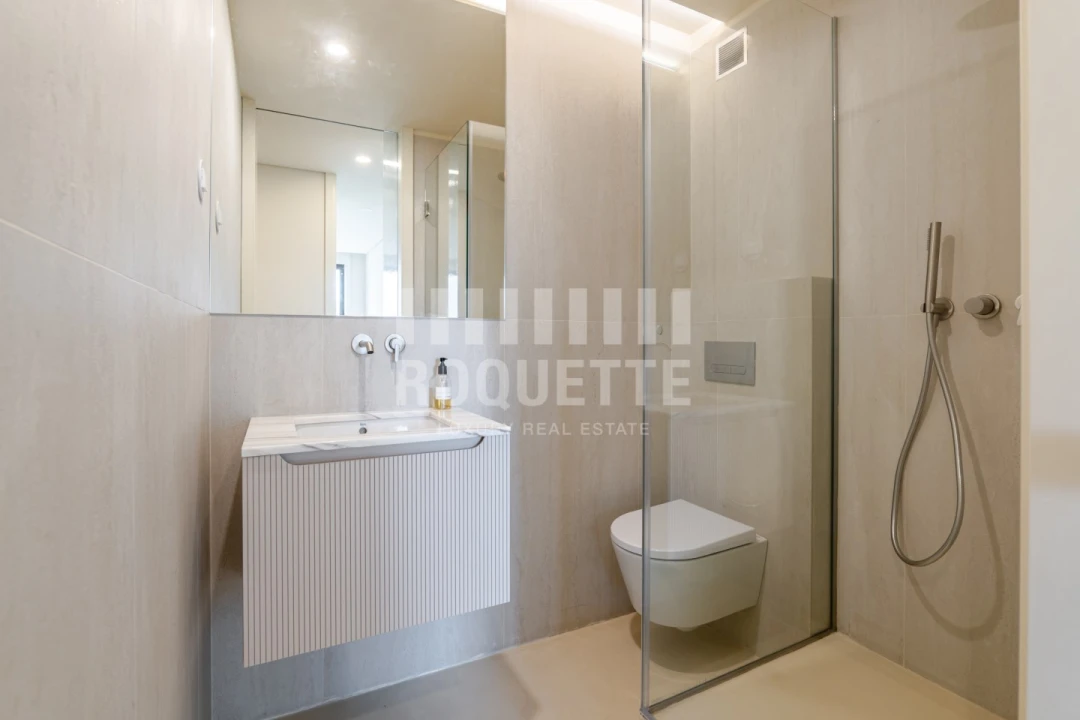 Apartamento T3 para Venda em Aldoar, Foz do Douro e Nevogilde Foto 15
