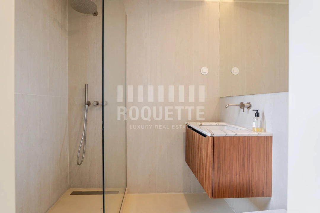 Apartamento T3 para Venda em Aldoar, Foz do Douro e Nevogilde Foto 24
