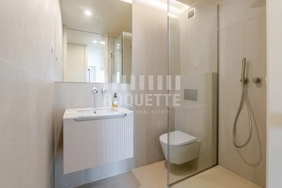 Apartamento T3 para Venda em Aldoar, Foz do Douro e Nevogilde