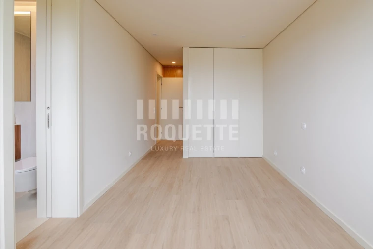 Apartamento T3 para Venda em Aldoar, Foz do Douro e Nevogilde Foto 32