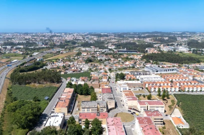 Apartamento T2 para Venda em Nogueira e Silva Escura