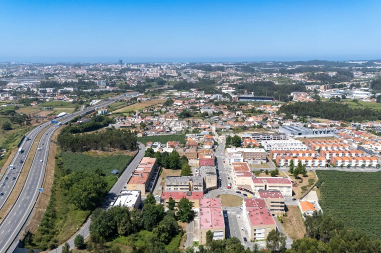 Apartamento T2 para Venda em Nogueira e Silva Escura Foto 3
