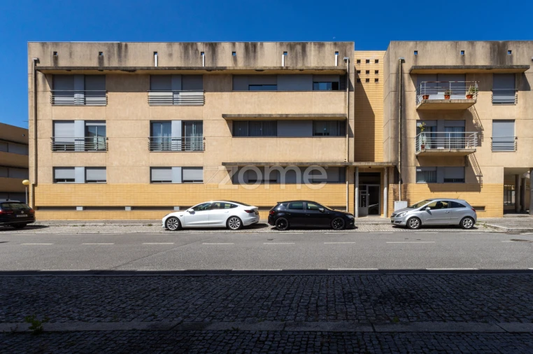 Apartamento T2 para Venda em Nogueira e Silva Escura Foto 34