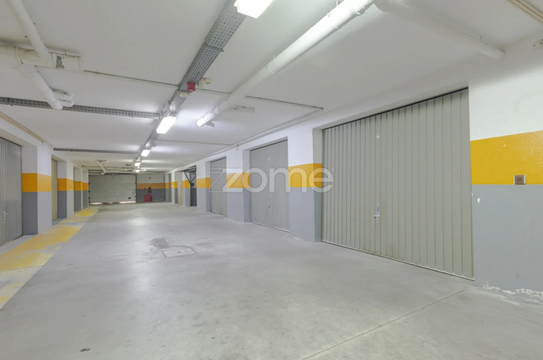 Apartamento T2 para Venda em Nogueira e Silva Escura Foto 31