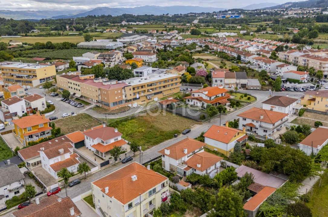 Terreno para Venda em Merelim (São Pedro) e Frossos Foto 8