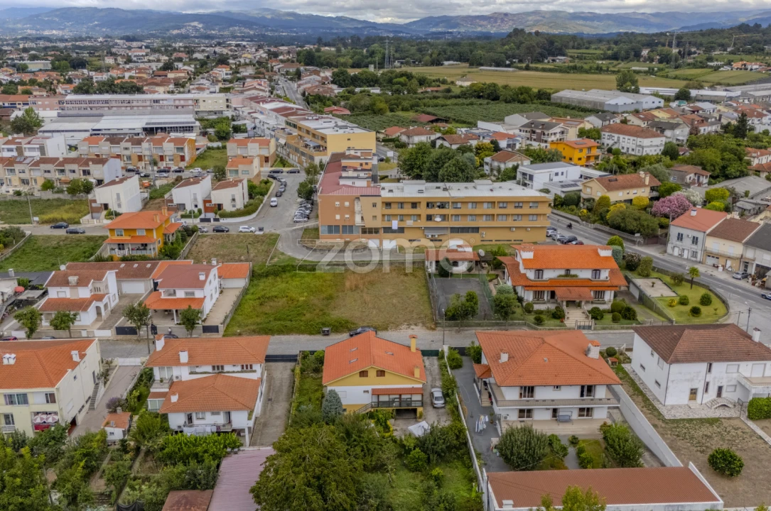 Terreno para Venda em Merelim (São Pedro) e Frossos Foto 9