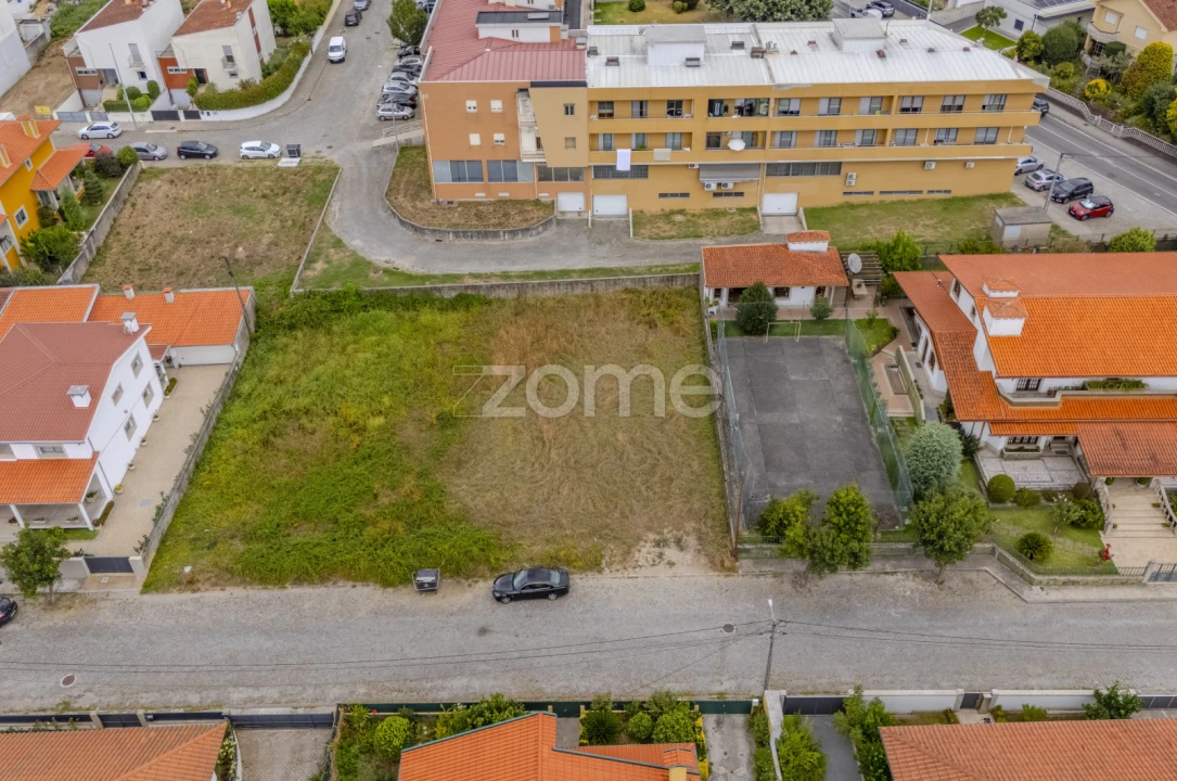 Terreno para Venda em Merelim (São Pedro) e Frossos Foto 1