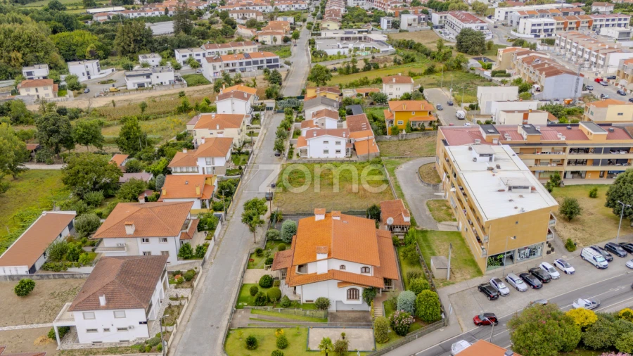 Terreno para Venda em Merelim (São Pedro) e Frossos