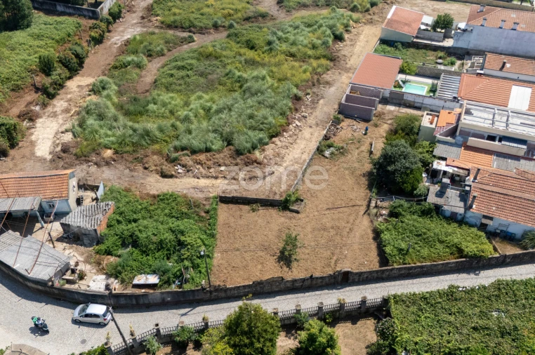 Terreno para Venda em Moreira Foto 5