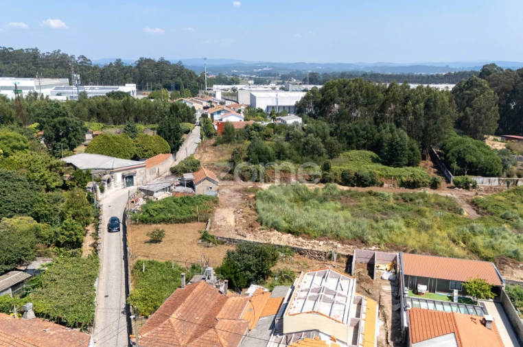 Terreno para Venda em Moreira Foto 10