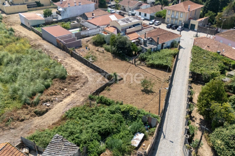 Terreno para Venda em Moreira Foto 19