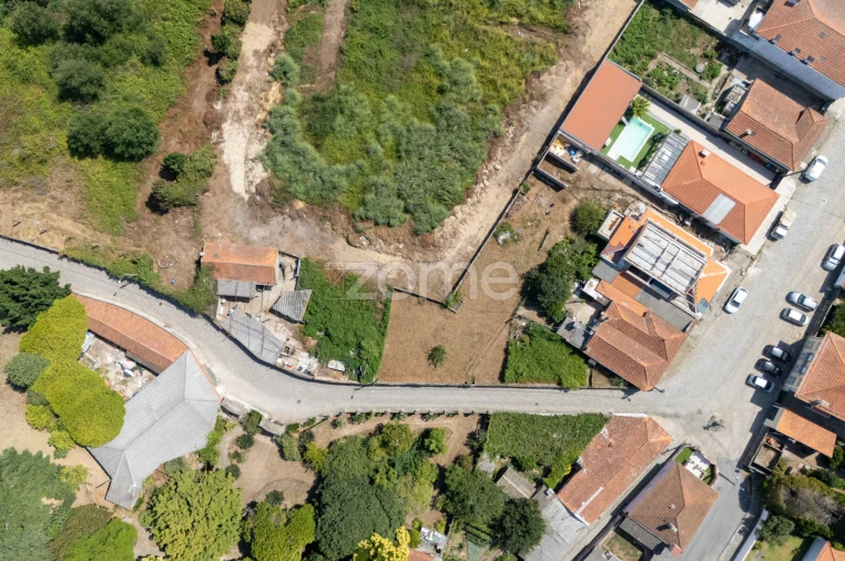 Terreno para Venda em Moreira Foto 6
