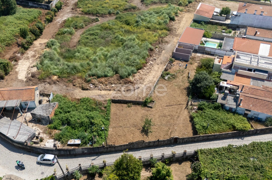 Terreno para Venda em Moreira Foto 5