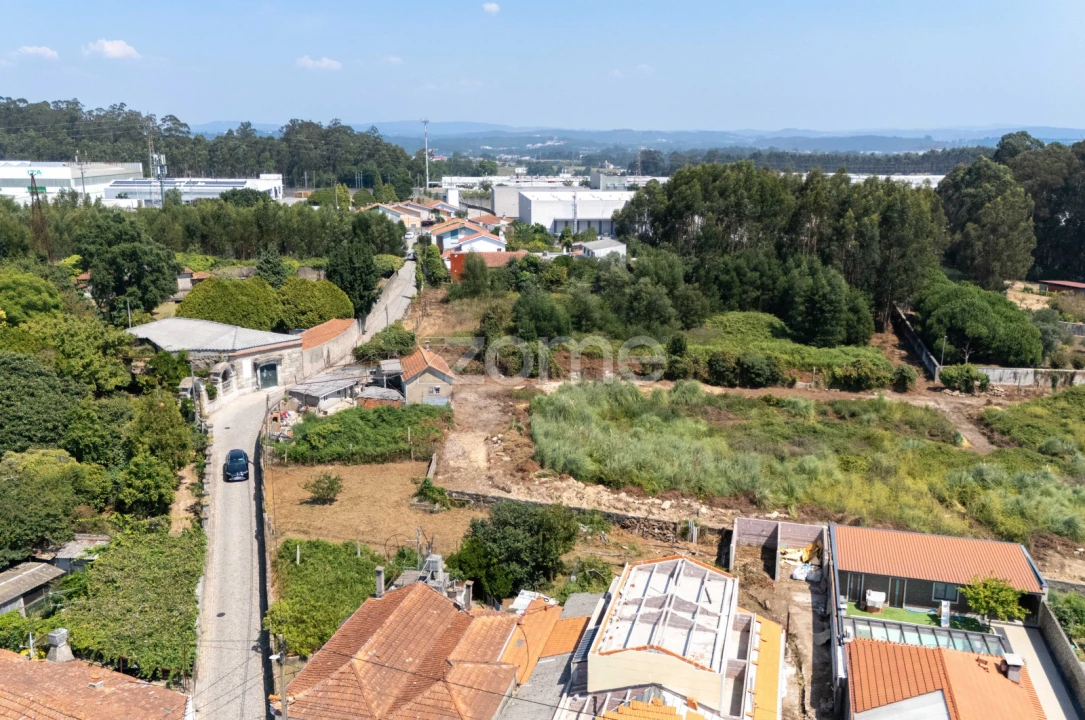 Terreno para Venda em Moreira Foto 10