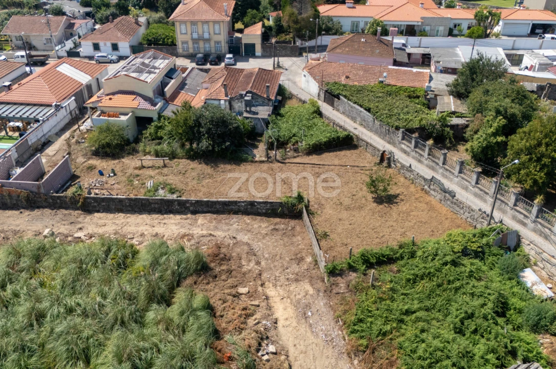 Terreno para Venda em Moreira Foto 4