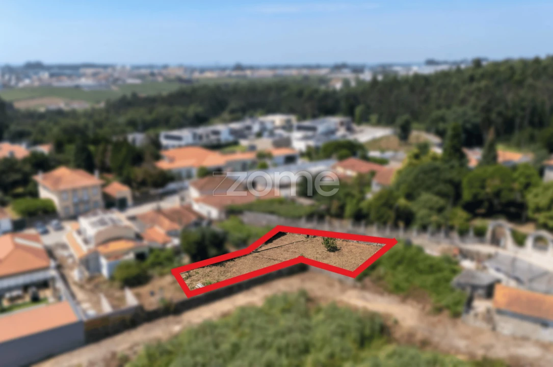 Terreno para Venda em Moreira Foto 2