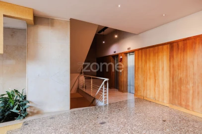 Apartamento T2 para Venda em Antas e Abade de Vermoim