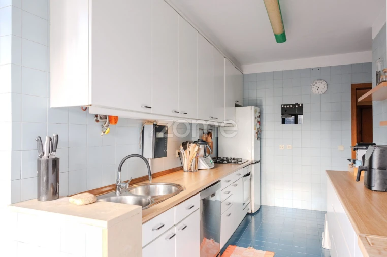 Apartamento T2 para Venda em Antas e Abade de Vermoim Foto 10