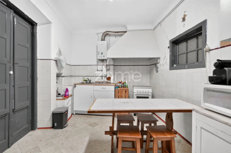 Prédio para Venda em Sé Nova, Santa Cruz, Almedina e São Bartolomeu Foto 17
