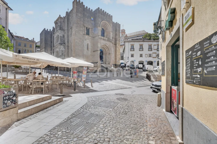 Prédio para Venda em Sé Nova, Santa Cruz, Almedina e São Bartolomeu Foto 4