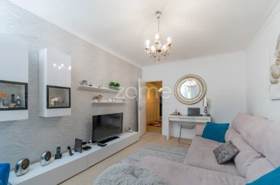 Apartamento T2 para Venda em Alverca do Ribatejo e Sobralinho