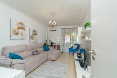 Apartamento T2 para Venda em Alverca do Ribatejo e Sobralinho