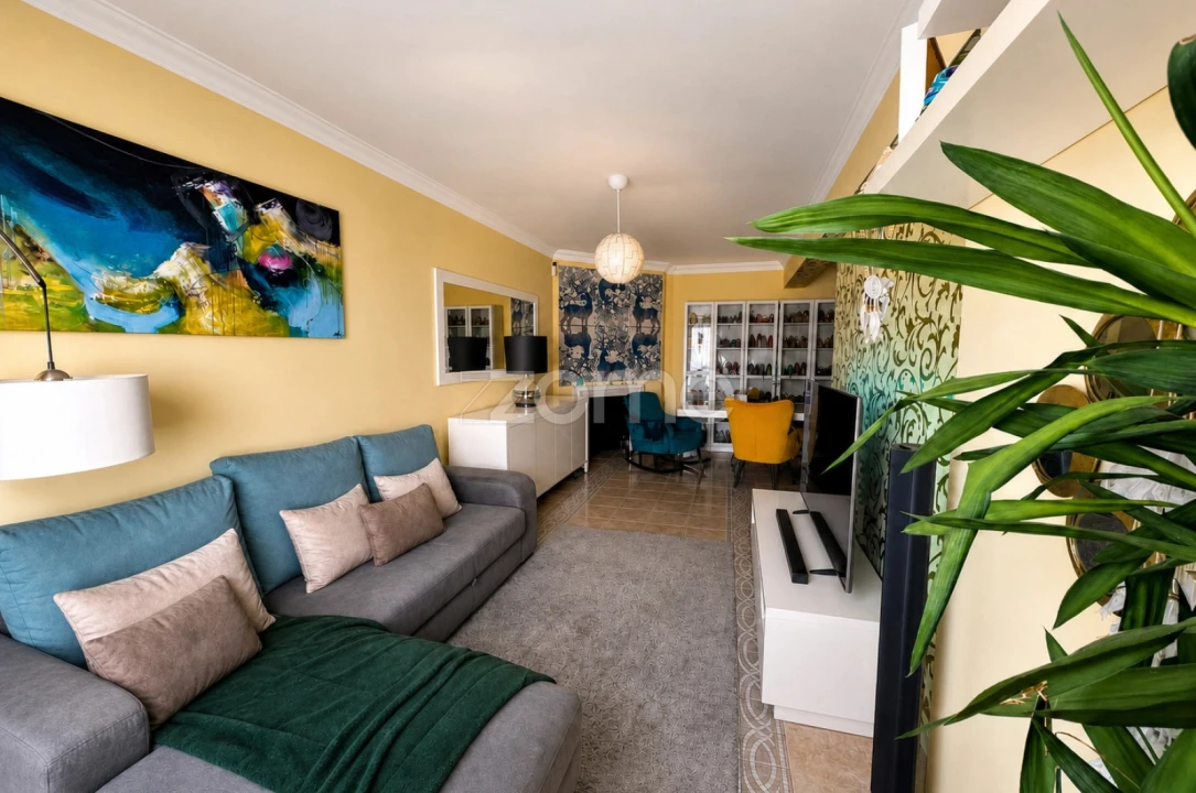 Apartamento T2 para Venda em Rio de Mouro Foto 4