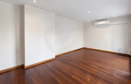 Apartamento T3 para Venda em Póvoa de Varzim, Beiriz e Argivai