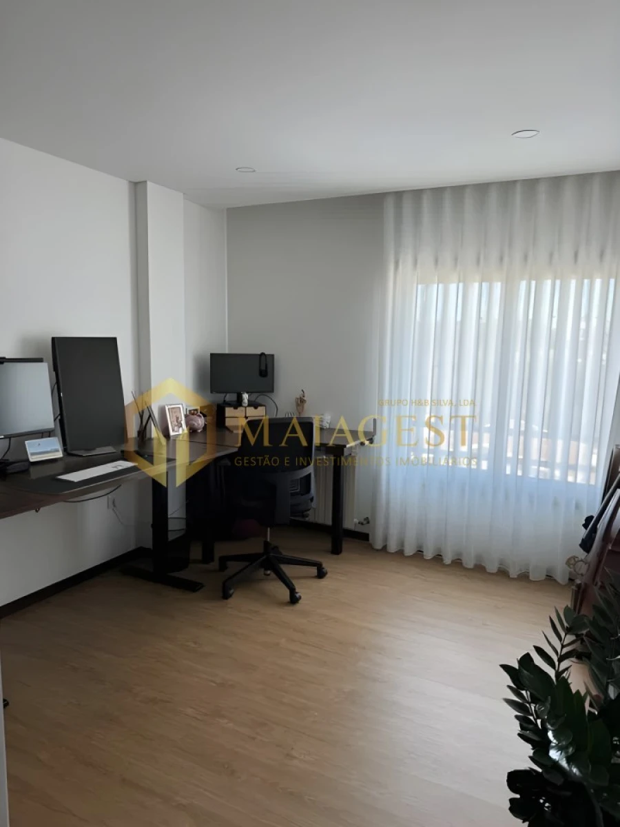 Apartamento T3 para Arrendamento em Gondomar (São Cosme), Valbom e Jovim Foto 7