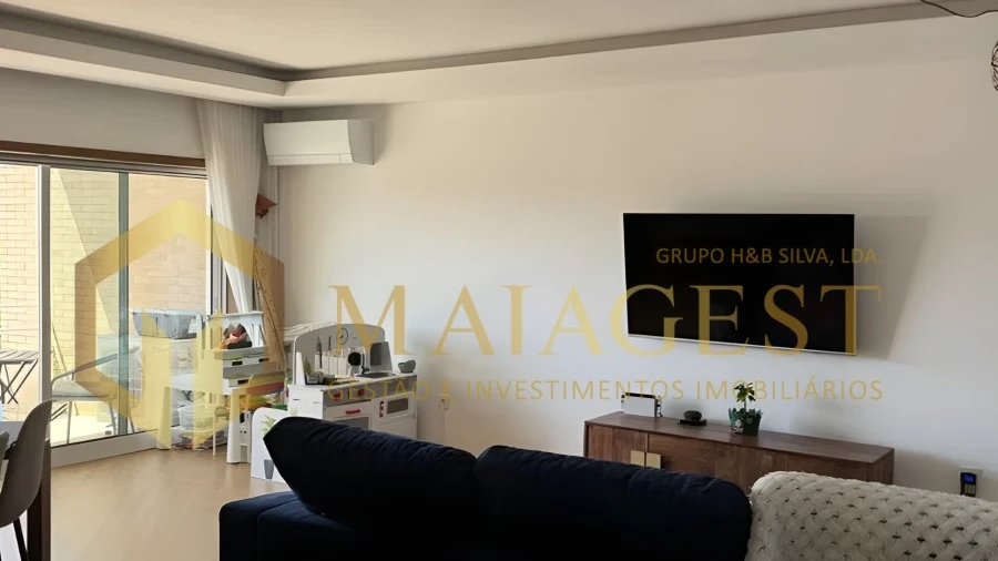 Apartamento T3 para Arrendamento em Gondomar (São Cosme), Valbom e Jovim
