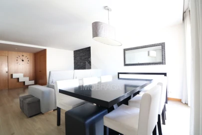Apartamento T3 para Venda em São Vicente (Braga)